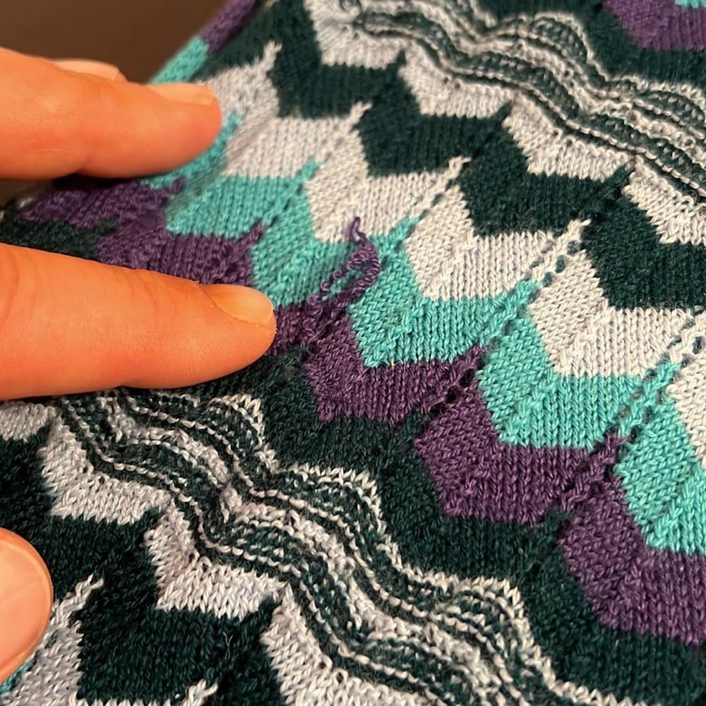 Missoni Wool Blend Classic Zig Zag Scarf in Teal & Purple, OSFM - Picture 9 of 11